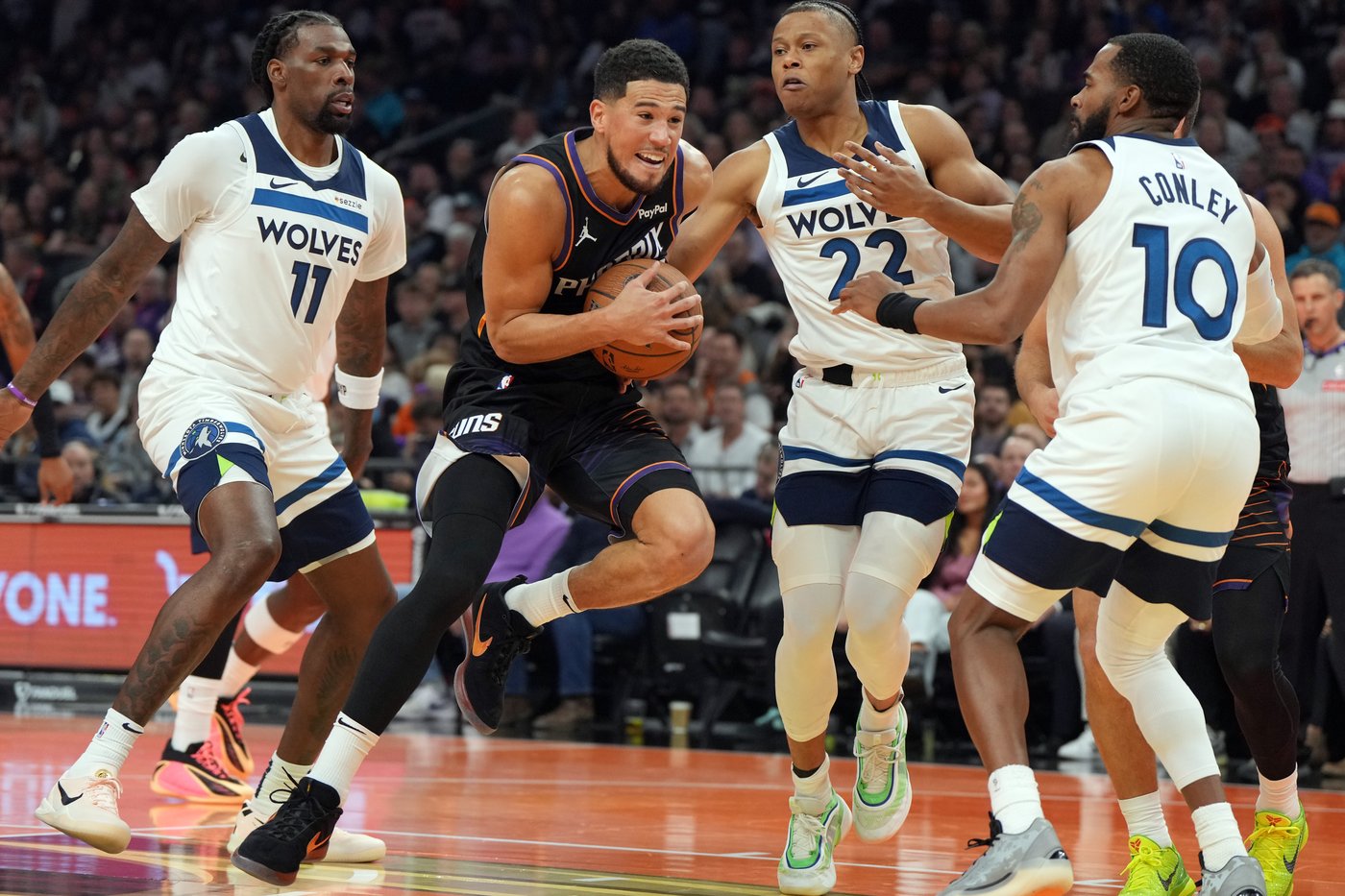 Gillespie hits go-ahead jumper with 6.4 seconds left, Suns rally to stun Timberwolves 114-113 | iNFOnews.ca