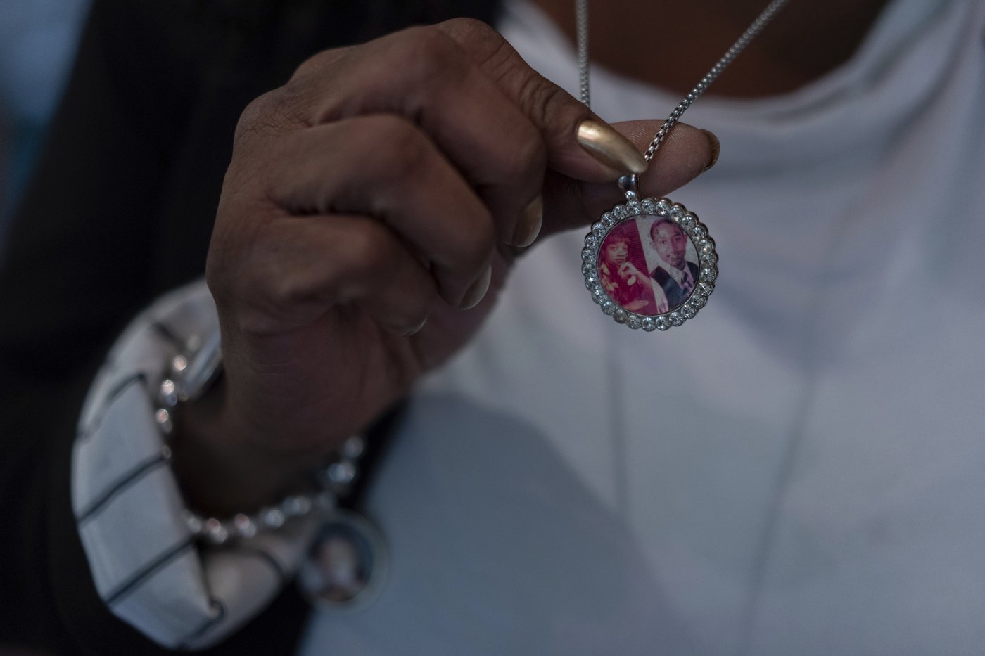 Crime victims' families say Chicago violence is a problem, but sending in troops isn't the answer | iNFOnews.ca