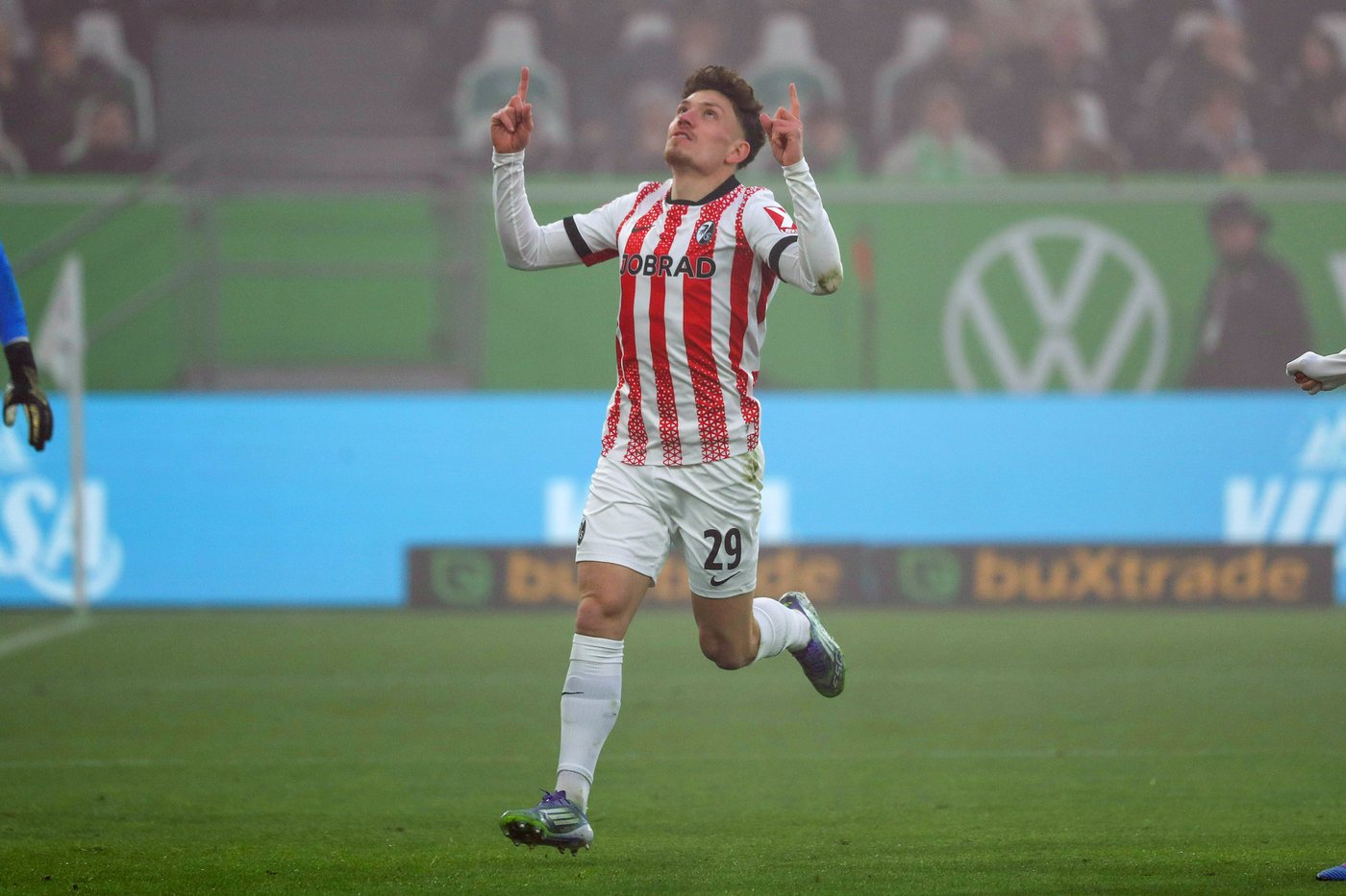 Pejcinovic scores a hat trick and loses as Freiburg beats Wolfsburg in the Bundesliga | iNFOnews.ca