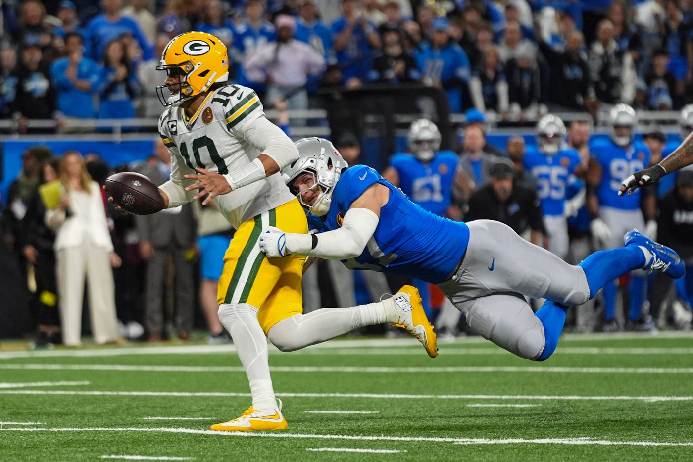 Lions and Cowboys need a win in Thursday night matchup to improve position in NFL playoff picture | iNFOnews.ca Lions and Cowboys need a win in Thursday night matchup to improve position in NFL playoff picture | iNFOnews.ca