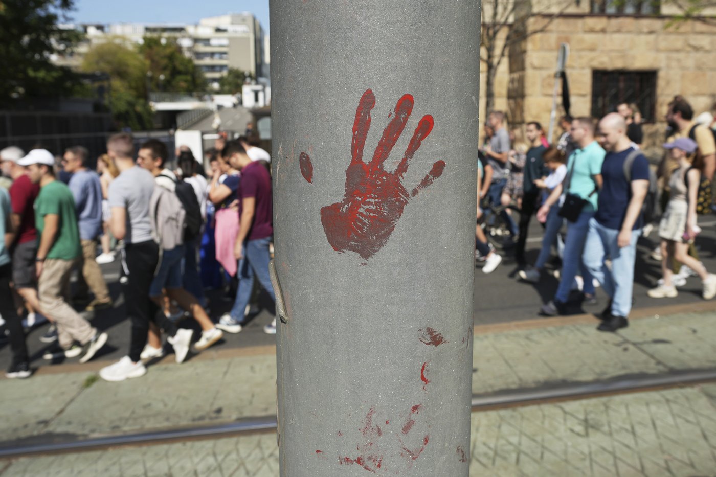 Thousands rally in Serbia and accuse police of brutality at anti-government demonstrations | iNFOnews.ca