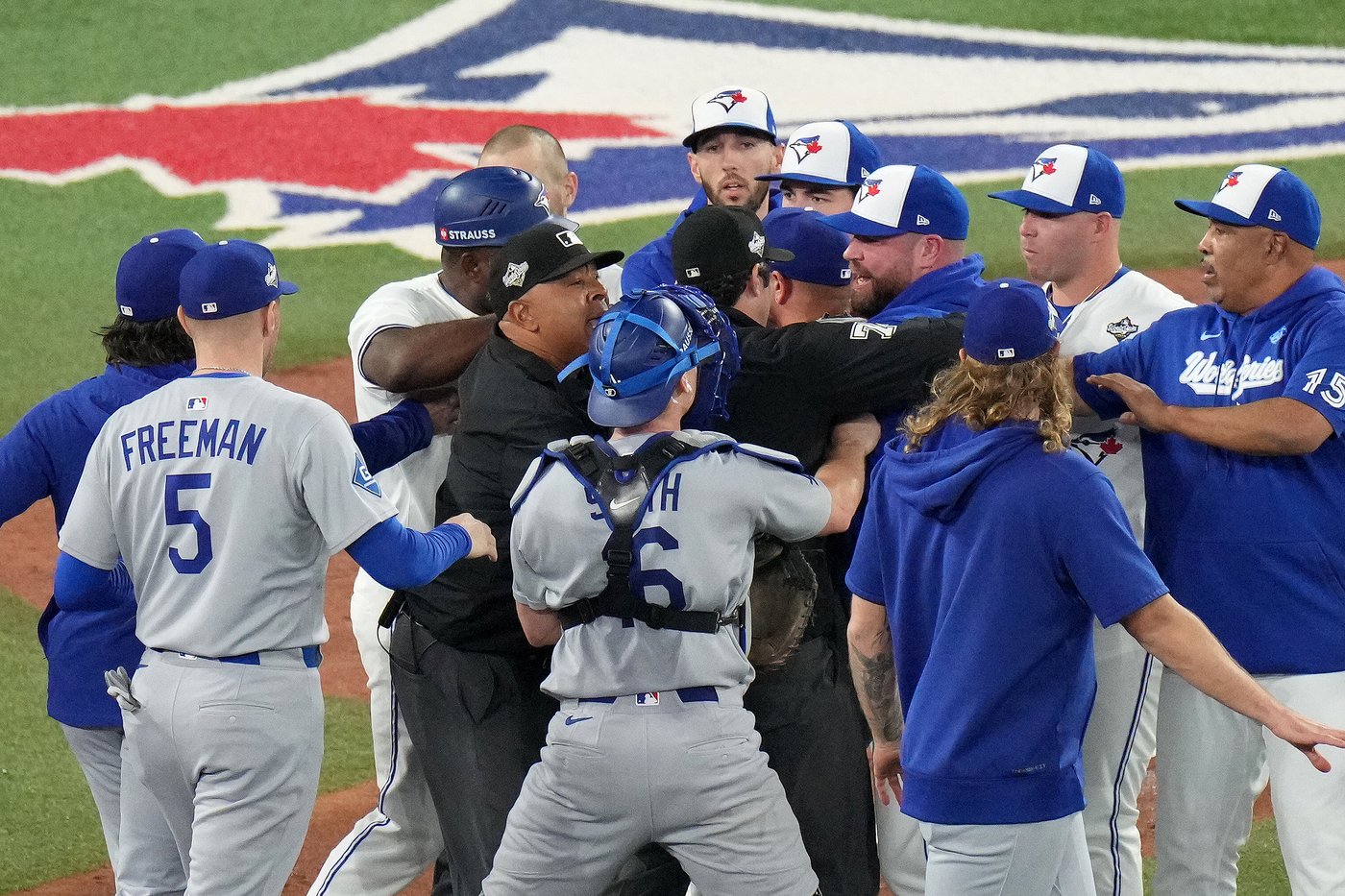 Photo Gallery: Dodgers beat Jays 5-4 to win World Series | iNFOnews.ca