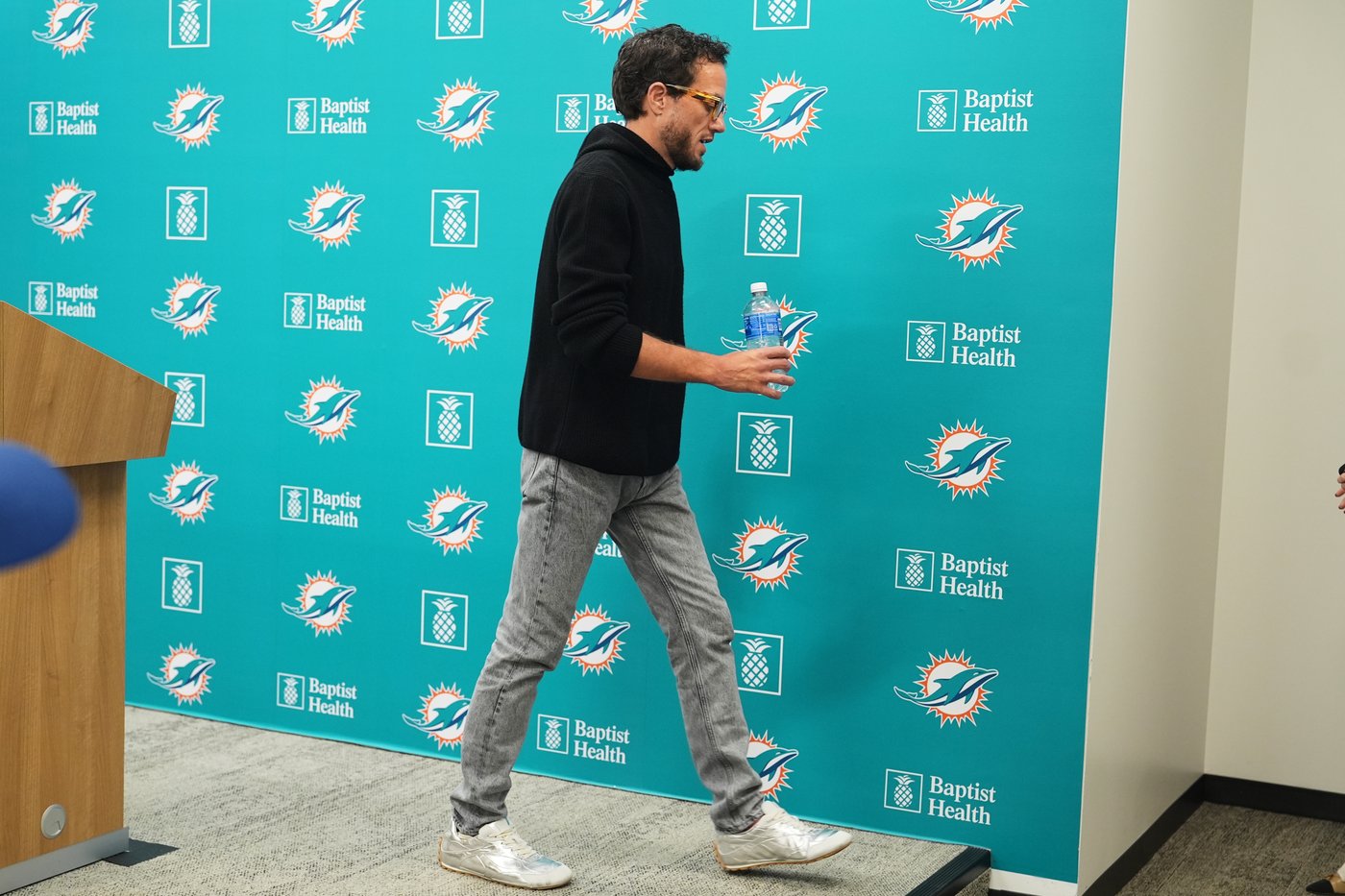 After Mike McDaniel's firing, the Dolphins could pursue John Harbaugh or another experienced coach | iNFOnews.ca