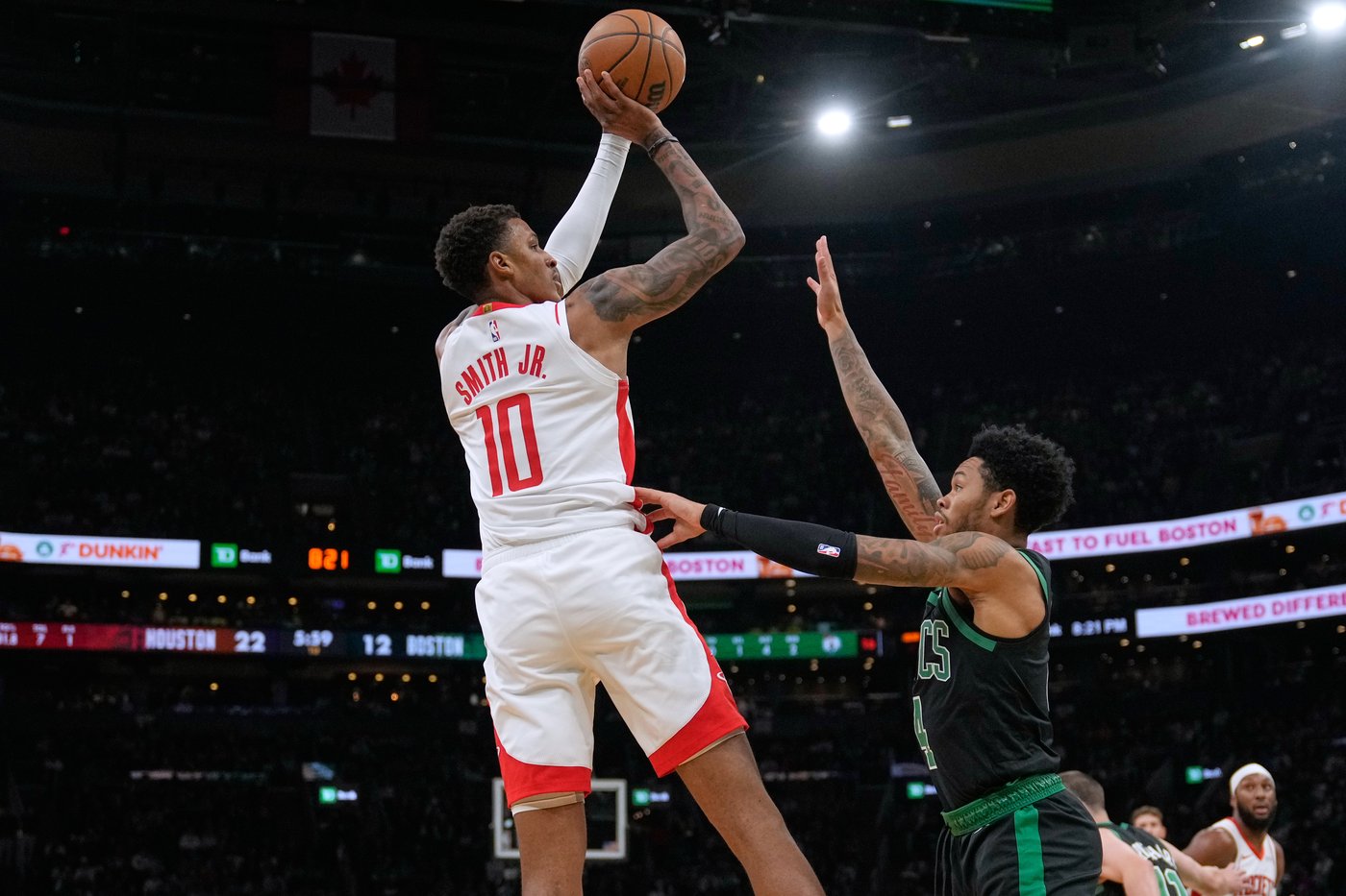 Durant scores 26, Rockets rout Celtics 128-101 | iNFOnews.ca Durant scores 26, Rockets rout Celtics 128-101 | iNFOnews.ca