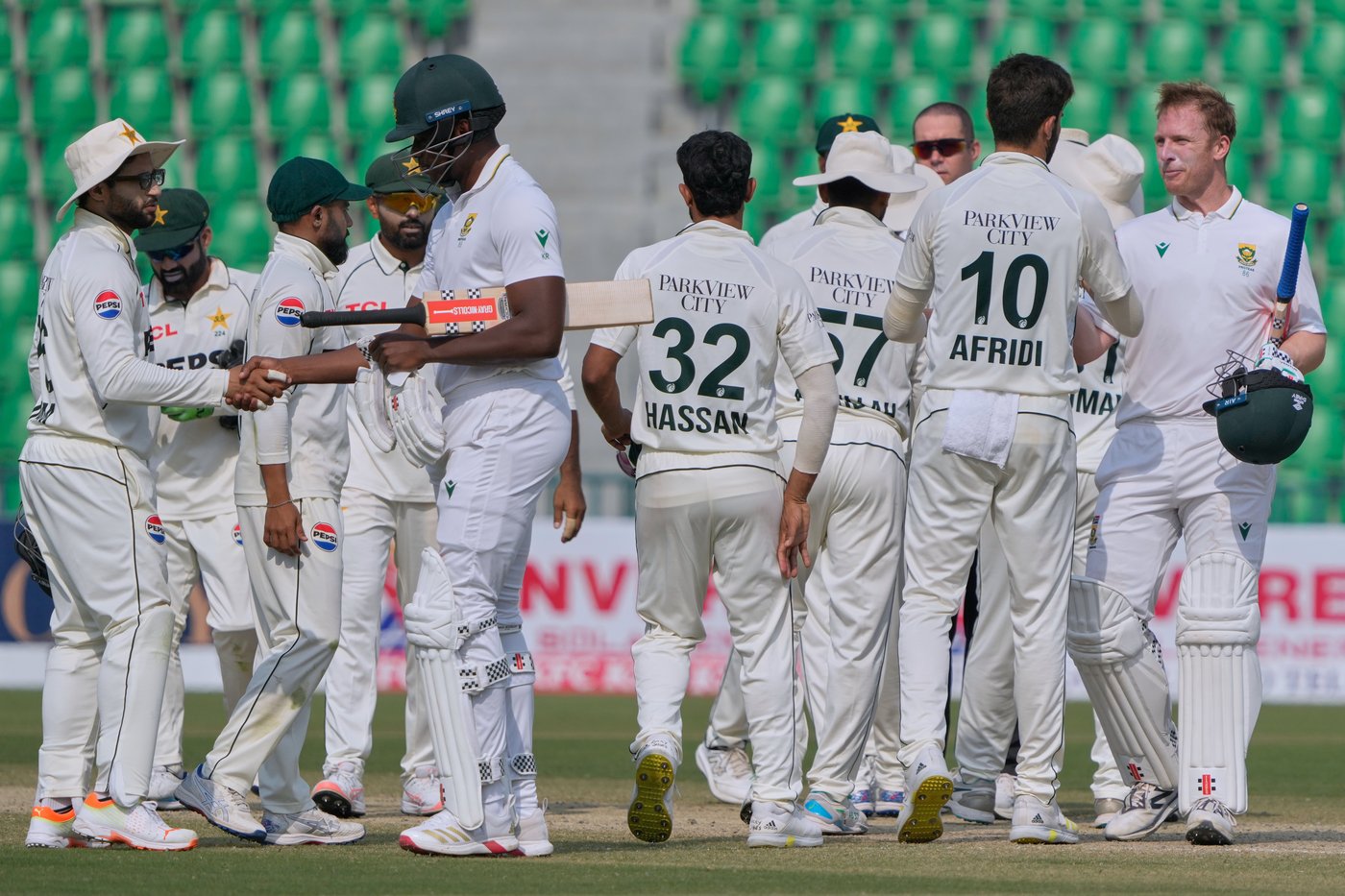 Pakistan ends South Africa's 10-match winning streak with 93-run victory in first test | iNFOnews.ca Pakistan ends South Africa's 10-match winning streak with 93-run victory in first test | iNFOnews.ca