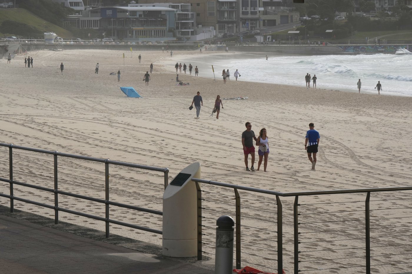 Bondi beach was a laid-back haven before a mass shooting horror unfolded | iNFOnews.ca Bondi beach was a laid-back haven before a mass shooting horror unfolded | iNFOnews.ca