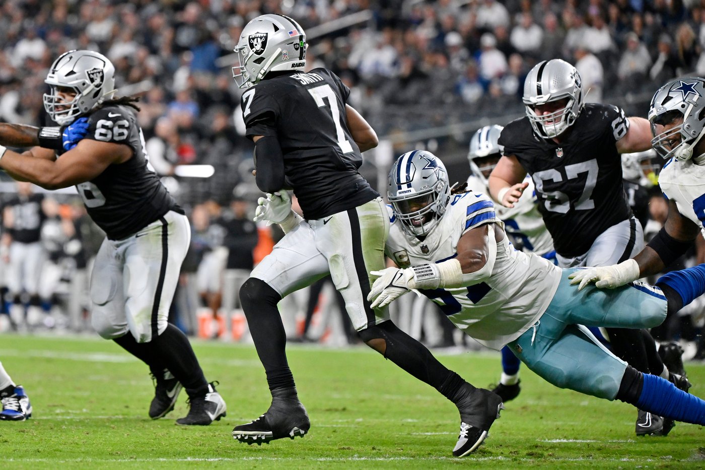 Las Vegas an appropriate setting for Browns QB Shedeur Sanders to make 1st career start | iNFOnews.ca