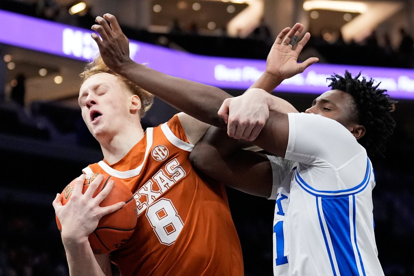 Evans, Boozer help No. 6 Duke overcome slow start and defeat Texas 75-60 in season opener | iNFOnews.ca Evans, Boozer help No. 6 Duke overcome slow start and defeat Texas 75-60 in season opener | iNFOnews.ca