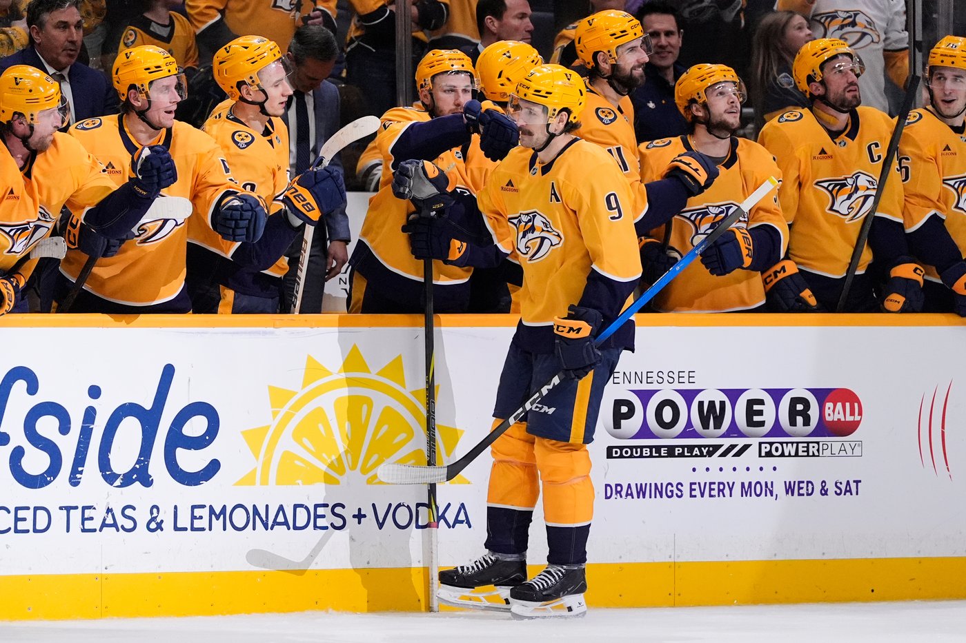 Saros shines in Predators' 2-1 shootout victory over Islanders | iNFOnews.ca