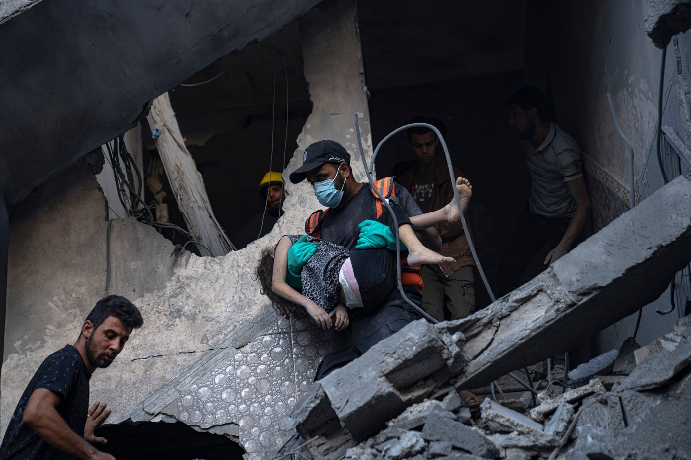 Photos from 2 years of war between Israel and Hamas bear witness to its horrors | iNFOnews.ca