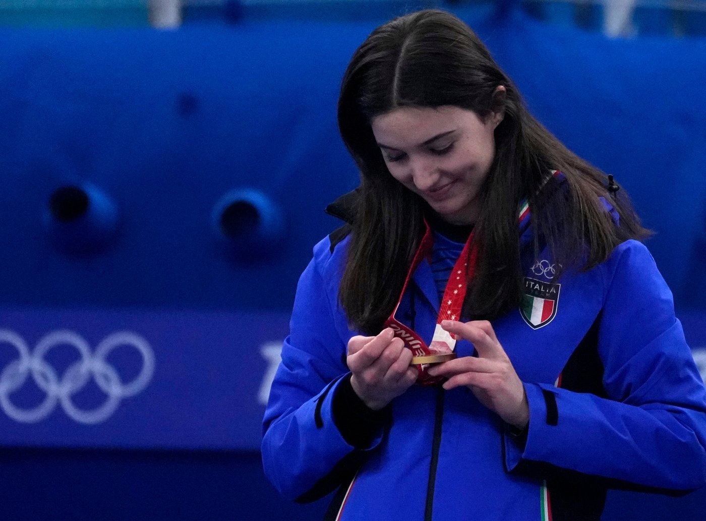 Cortina's curlers include an Olympic champion and the mayor. The venue was in a James Bond scene | iNFOnews.ca Cortina's curlers include an Olympic champion and the mayor. The venue was in a James Bond scene | iNFOnews.ca