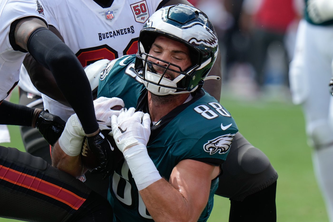 Eagles send a message to the NFL and the 31 other teams with the fake tush push | iNFOnews.ca