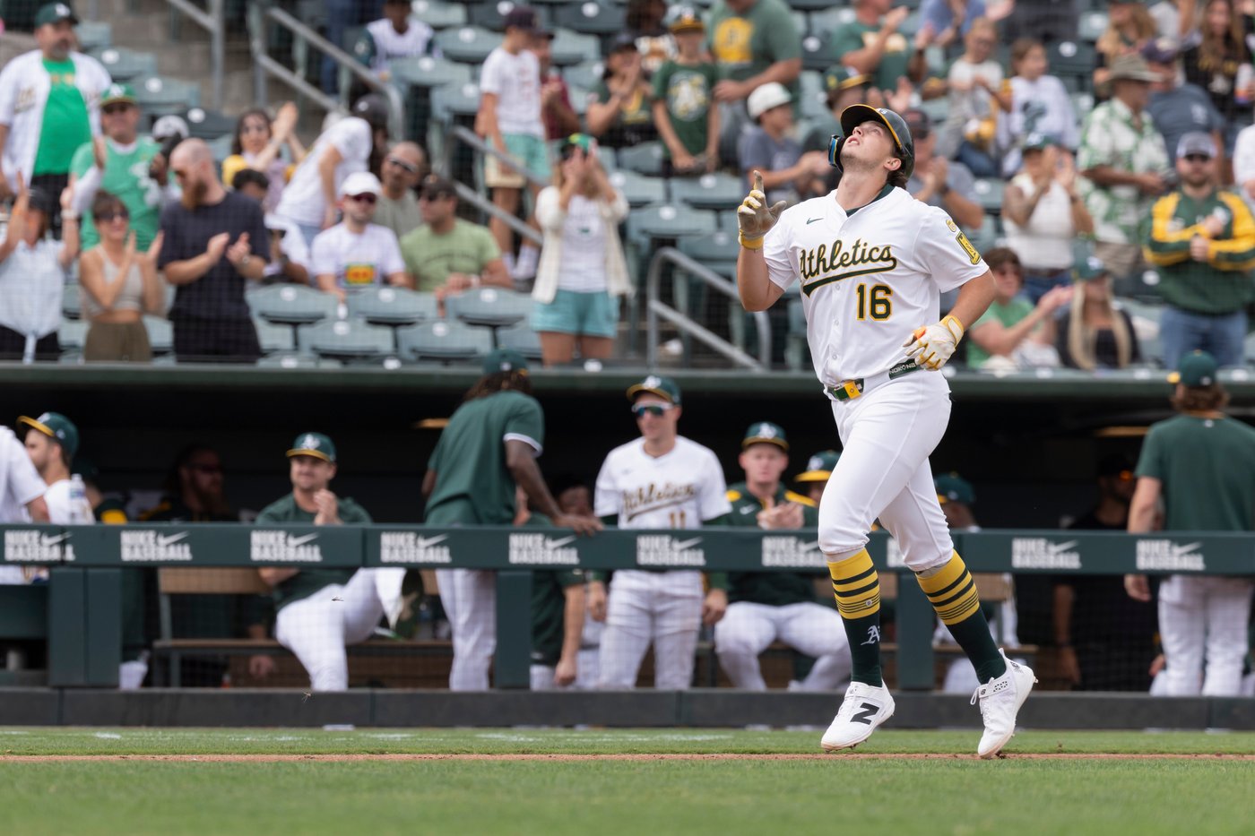 Yastrzemski homers twice as Royals rout A's to finish season with a winning record | iNFOnews.ca