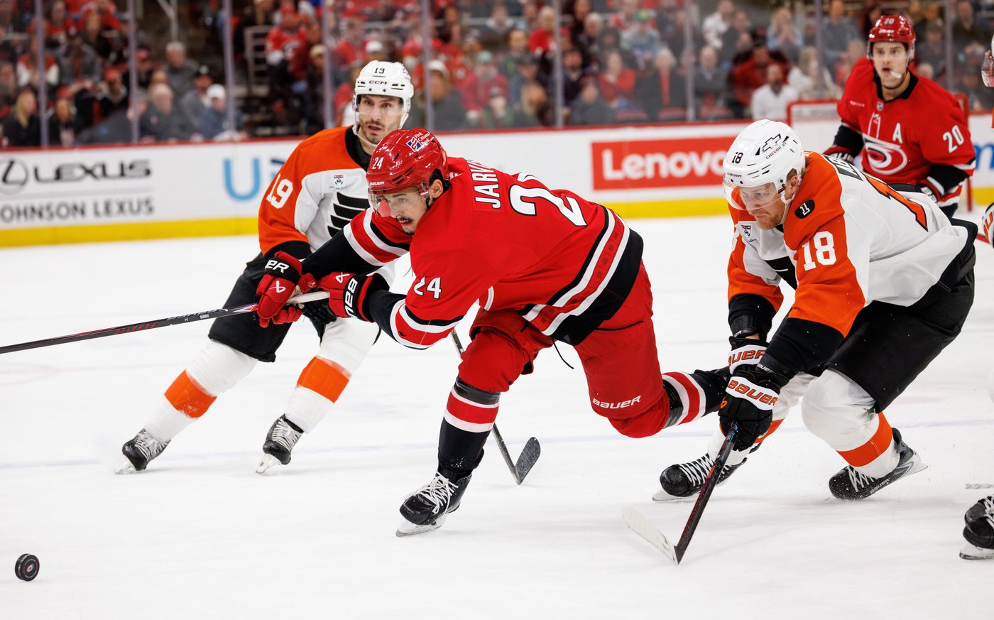 Svechnikov scores in shootout as Hurricanes beat Flyers 3-2 for 4th straight win | iNFOnews.ca Svechnikov scores in shootout as Hurricanes beat Flyers 3-2 for 4th straight win | iNFOnews.ca