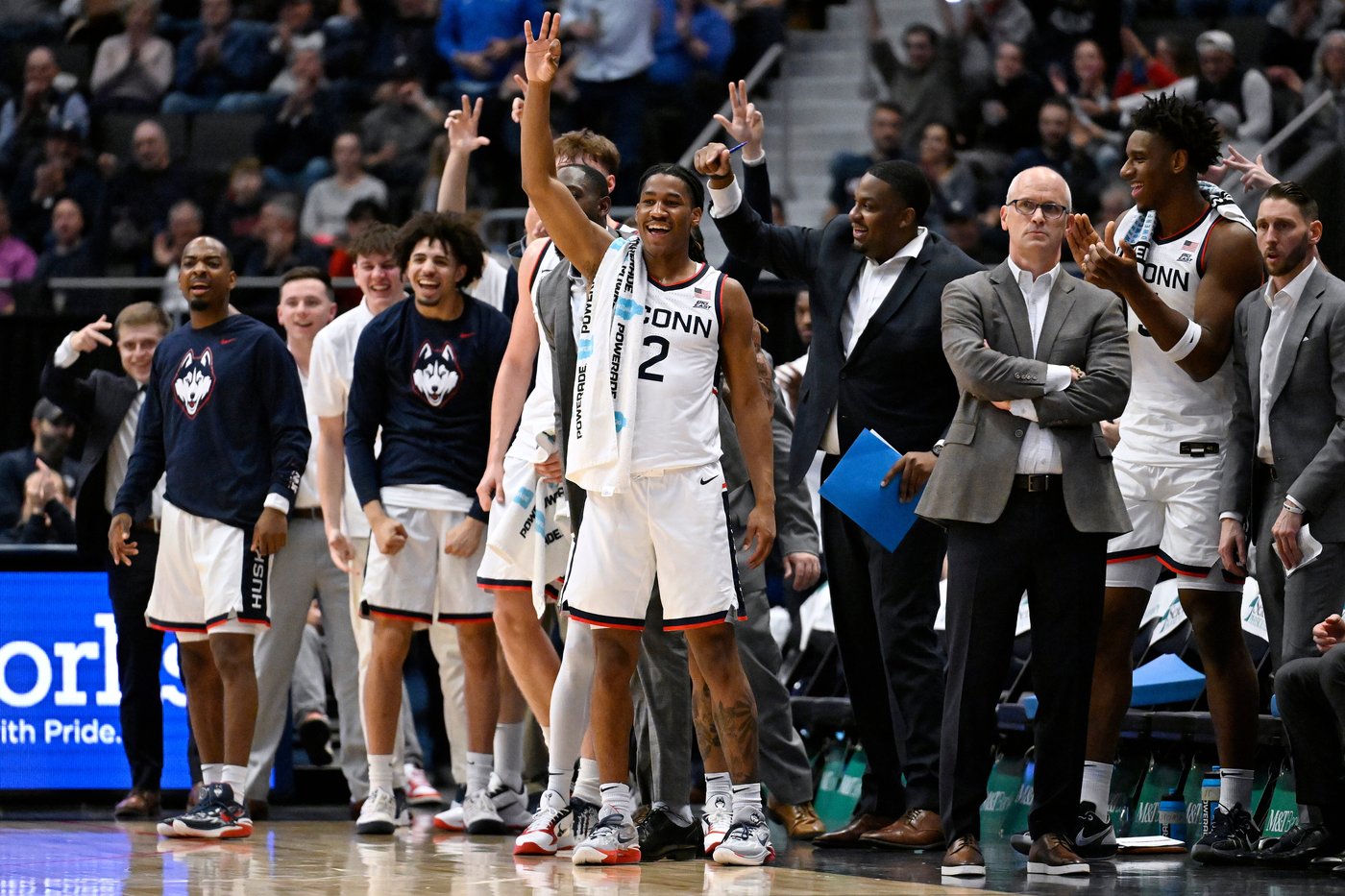 Tarris Reed scores 20, grab's 12 rebounds to lead No. 4 UConn past UMass Lowell 110-47 | iNFOnews.ca Tarris Reed scores 20, grab's 12 rebounds to lead No. 4 UConn past UMass Lowell 110-47 | iNFOnews.ca