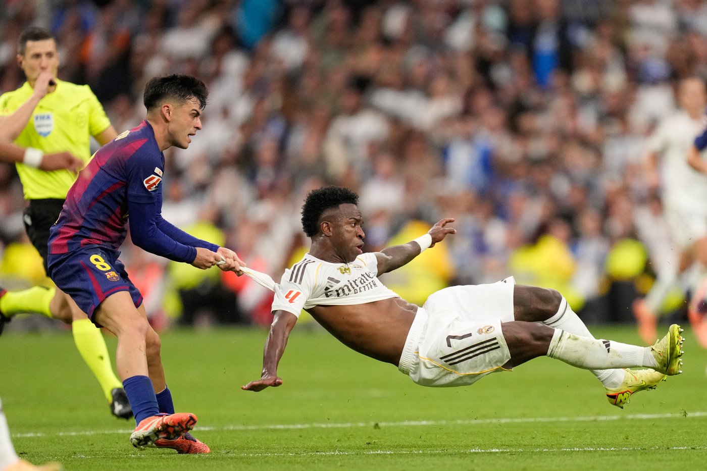 Vinícius Júnior apologizes for outburst at Real Madrid coach Xabi Alonso in clasico vs Barcelona | iNFOnews.ca Vinícius Júnior apologizes for outburst at Real Madrid coach Xabi Alonso in clasico vs Barcelona | iNFOnews.ca