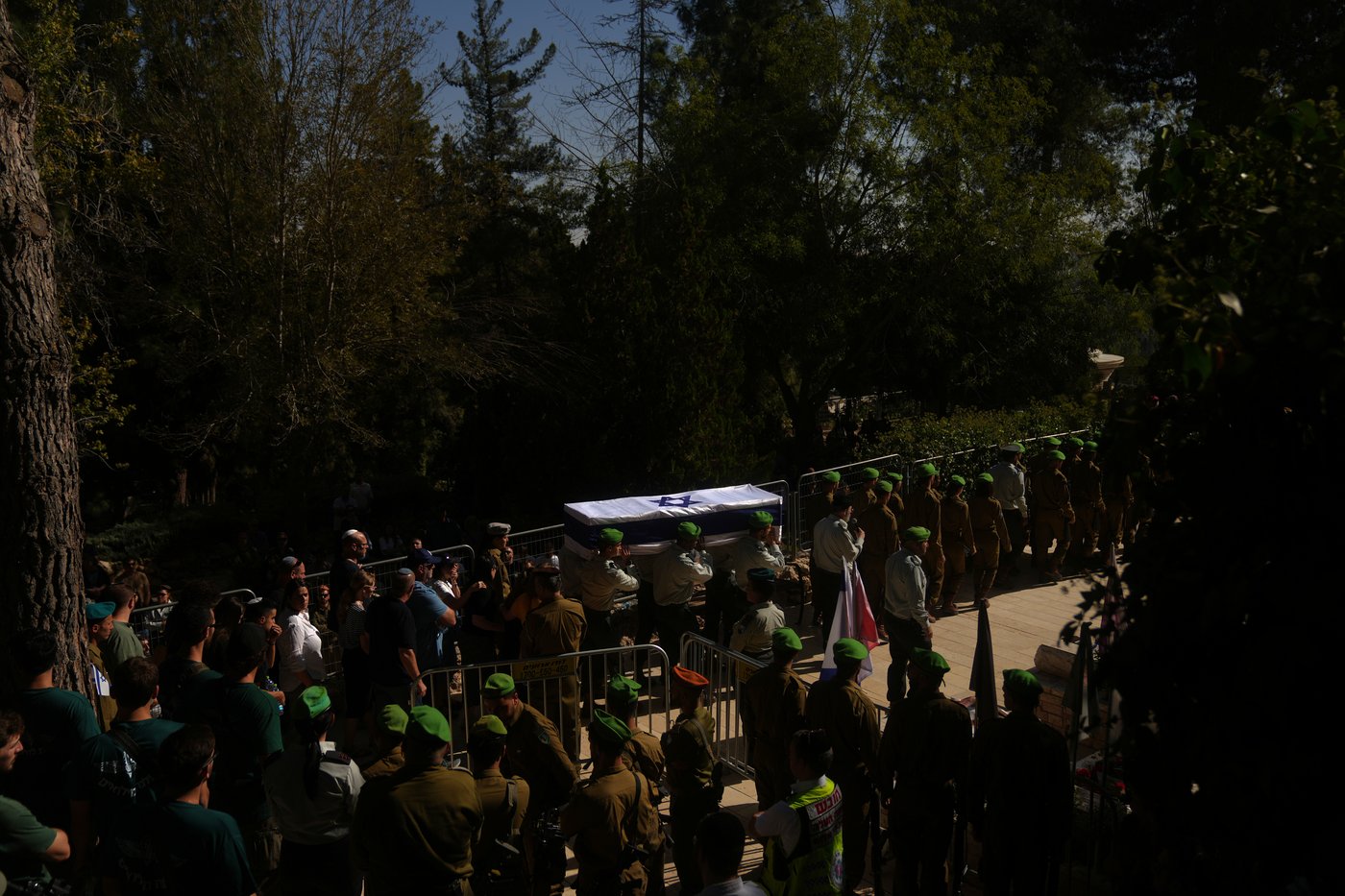US envoys visit Israel to bolster truce, and Gaza militants hand over a hostage's remains | iNFOnews.ca US envoys visit Israel to bolster truce, and Gaza militants hand over a hostage's remains | iNFOnews.ca
