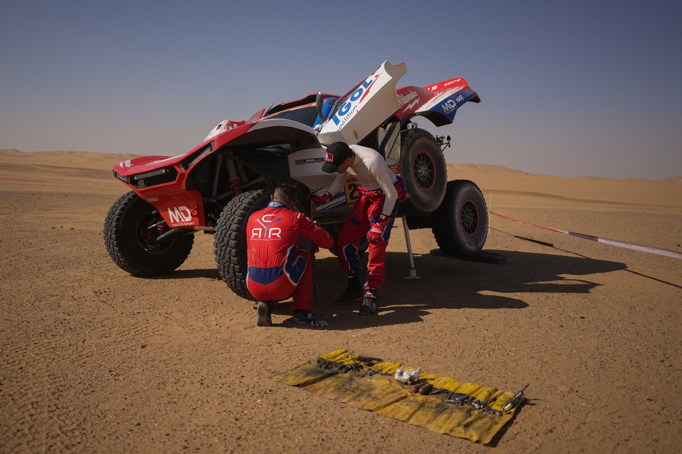 Roma leads Dakar Rally for first time since 2014 after navigation errors shake up race | iNFOnews.ca