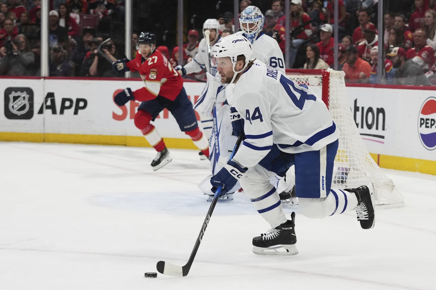 Morgan Rielly's big night powers Maple Leafs over Canadiens | iNFOnews.ca Morgan Rielly's big night powers Maple Leafs over Canadiens | iNFOnews.ca