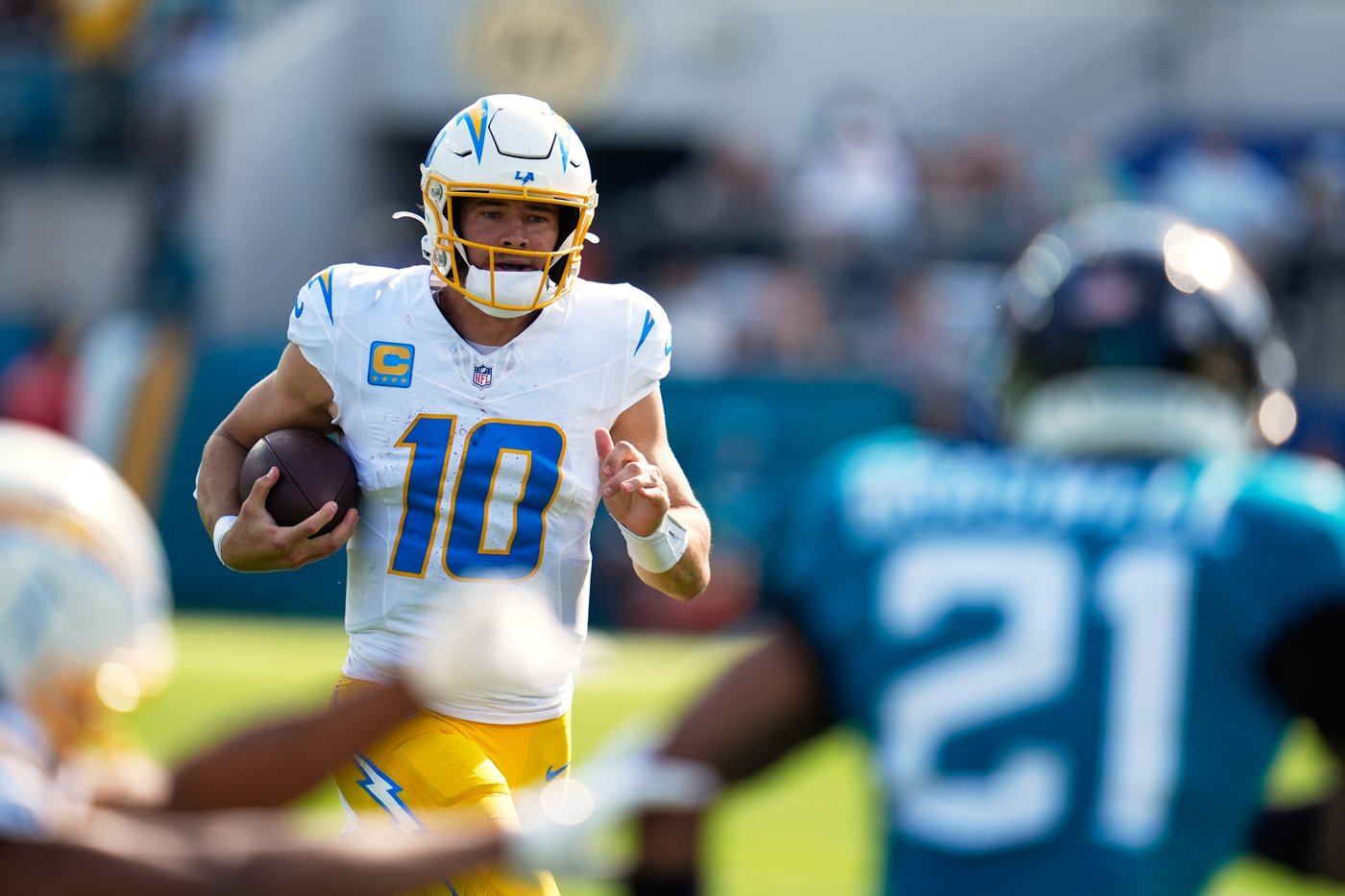 Jaguars rebound from historic loss with a dominant 35-6 win against Chargers | iNFOnews.ca Jaguars rebound from historic loss with a dominant 35-6 win against Chargers | iNFOnews.ca