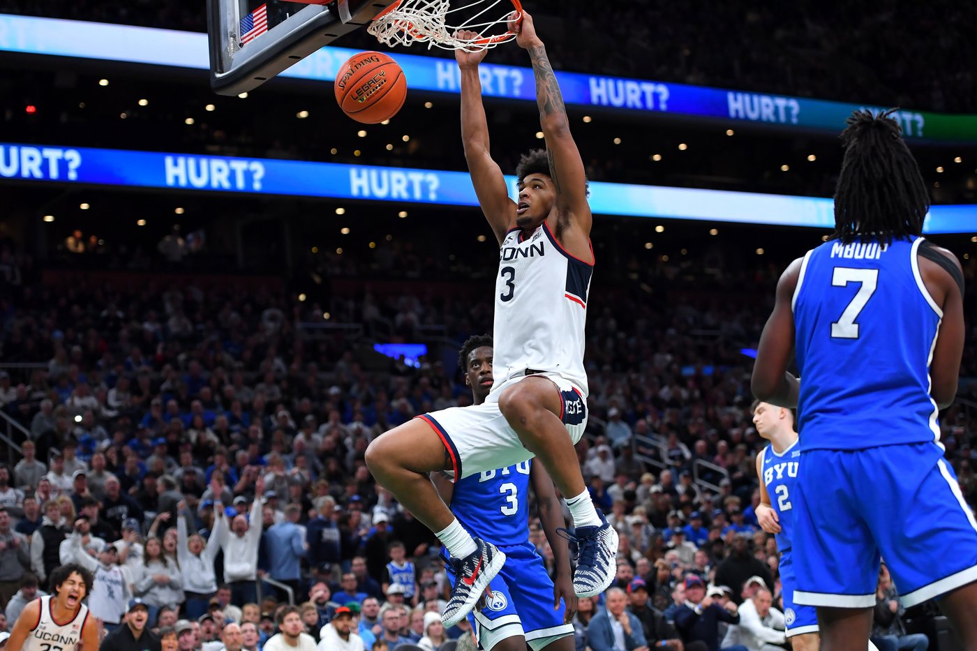 Silas Demary Jr. scores 21 to help No. 3 UConn hold off AJ Dybantsa and No. 7 BYU 86-84 in Boston | iNFOnews.ca Silas Demary Jr. scores 21 to help No. 3 UConn hold off AJ Dybantsa and No. 7 BYU 86-84 in Boston | iNFOnews.ca