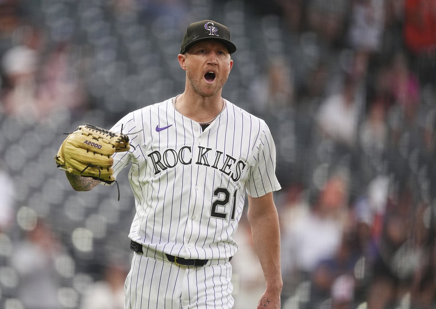 Freeland, Chapman, Adames ejected after Devers hits 30th home run in Giants' 7-4 win over Rockies | iNFOnews.ca Freeland, Chapman, Adames ejected after Devers hits 30th home run in Giants' 7-4 win over Rockies | iNFOnews.ca