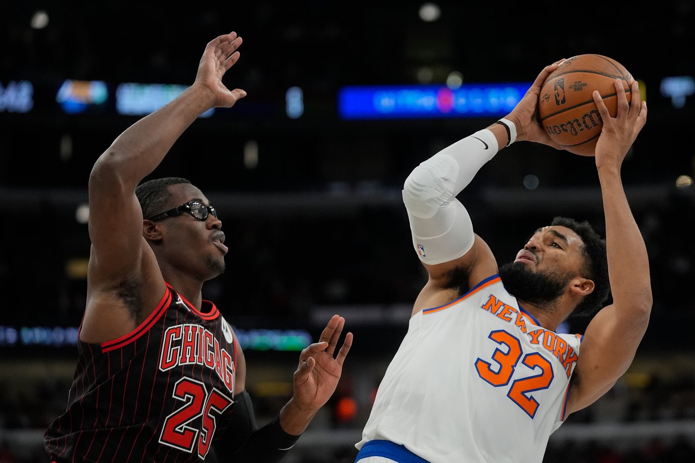 Giddey, Vucevic lead Bulls past Knicks 135-125 and a 5-0 start, their best in 29 years. | iNFOnews.ca Giddey, Vucevic lead Bulls past Knicks 135-125 and a 5-0 start, their best in 29 years. | iNFOnews.ca