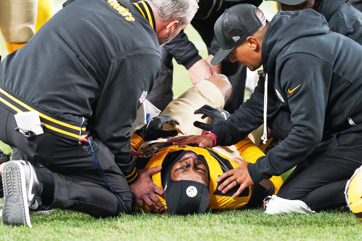 Steelers defense is making a lot of money. It's just not making many plays | iNFOnews.ca Steelers defense is making a lot of money. It's just not making many plays | iNFOnews.ca