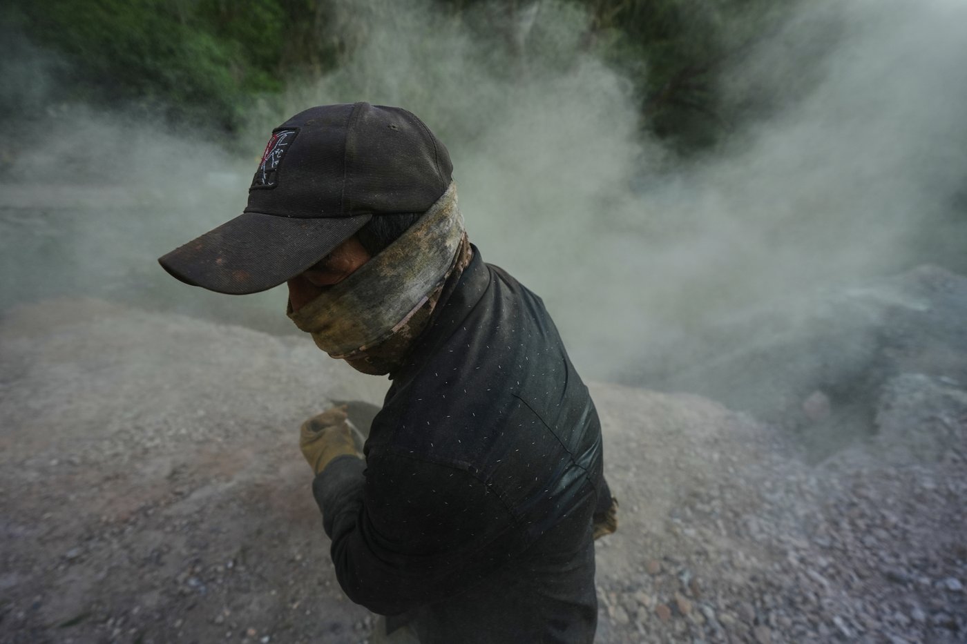 Illegal gold mining is fueling a 'mercury boom' in Mexico, poisoning people and the environment | iNFOnews.ca