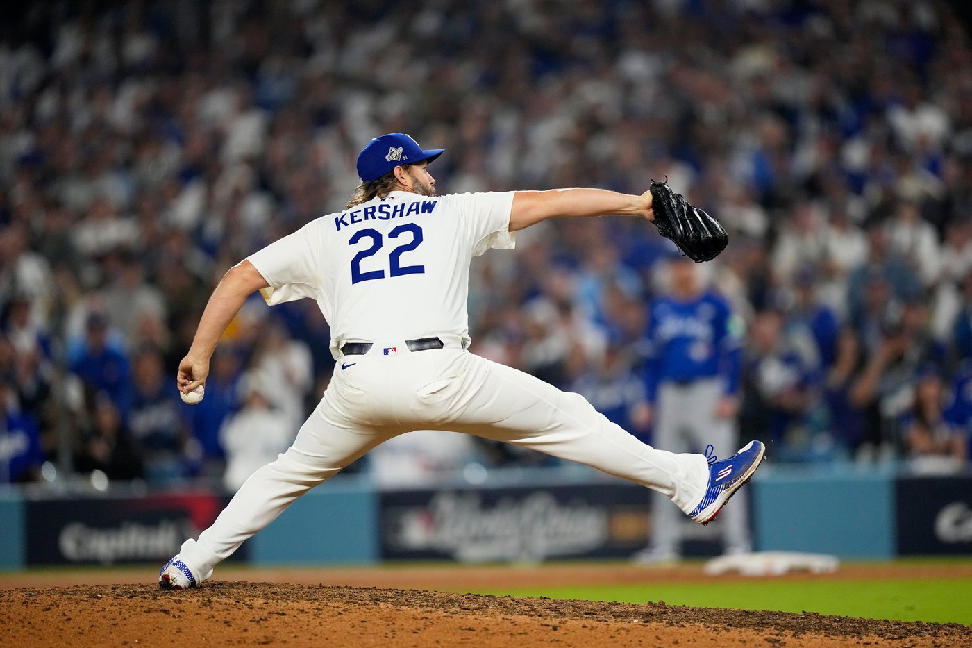 Clayton Kershaw's last moments at Dodger Stadium are a bittersweet farewell after Game 5 of Series | iNFOnews.ca Clayton Kershaw's last moments at Dodger Stadium are a bittersweet farewell after Game 5 of Series | iNFOnews.ca