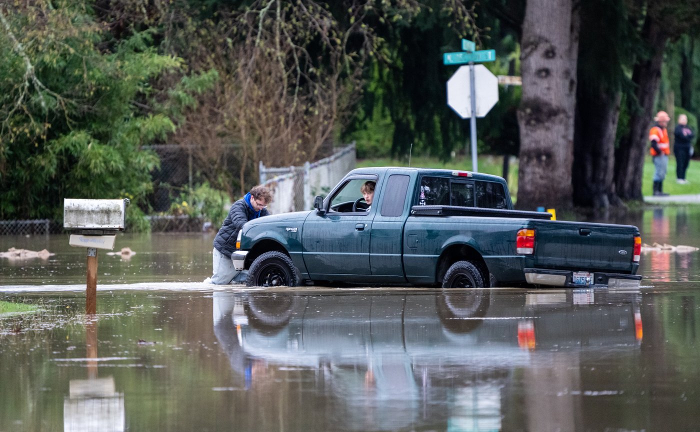 Arctic air plunges south as residents of the Pacific Northwest remain on guard after severe flooding | iNFOnews.ca Arctic air plunges south as residents of the Pacific Northwest remain on guard after severe flooding | iNFOnews.ca