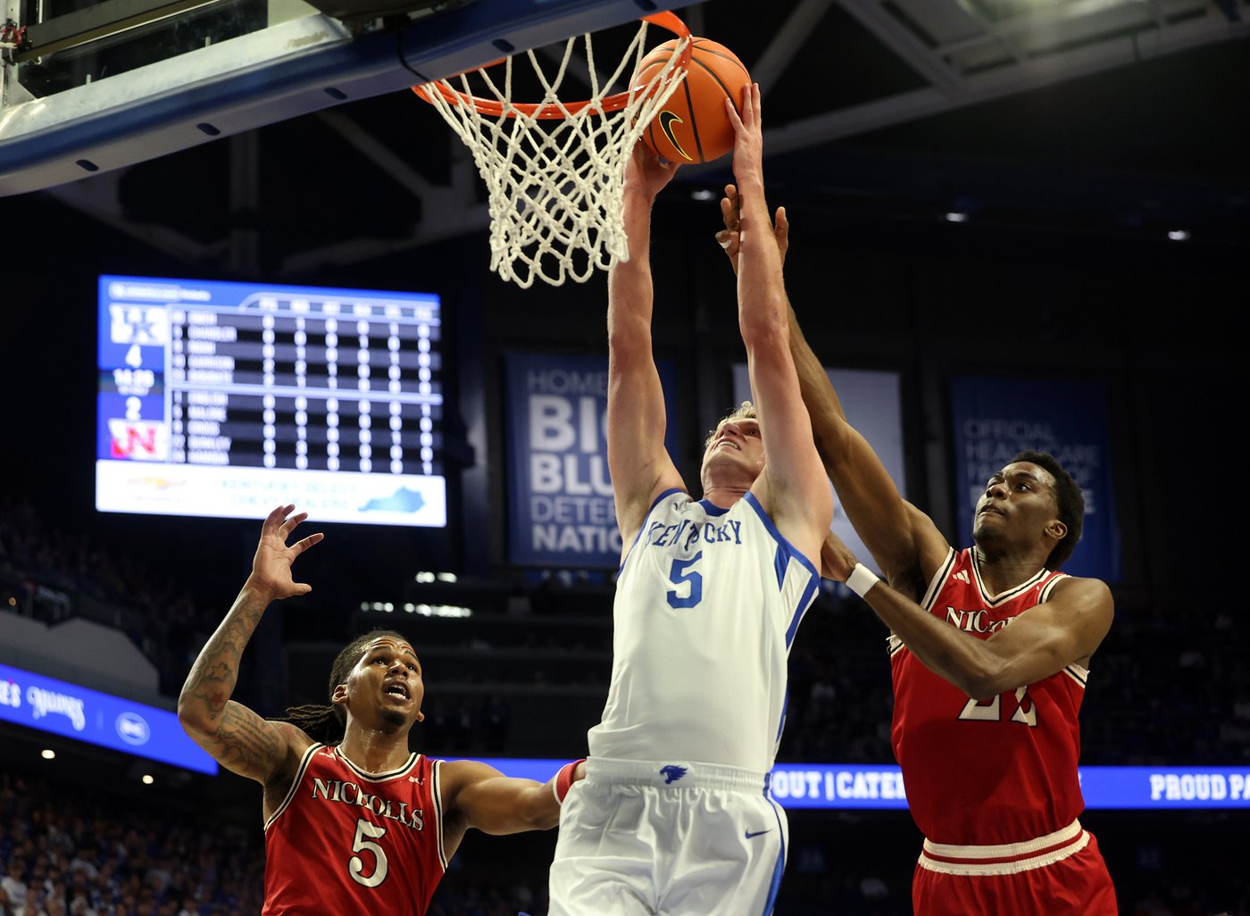 No. 9 Kentucky controls the second half to beat Nicholls 77-51 in season opener | iNFOnews.ca No. 9 Kentucky controls the second half to beat Nicholls 77-51 in season opener | iNFOnews.ca