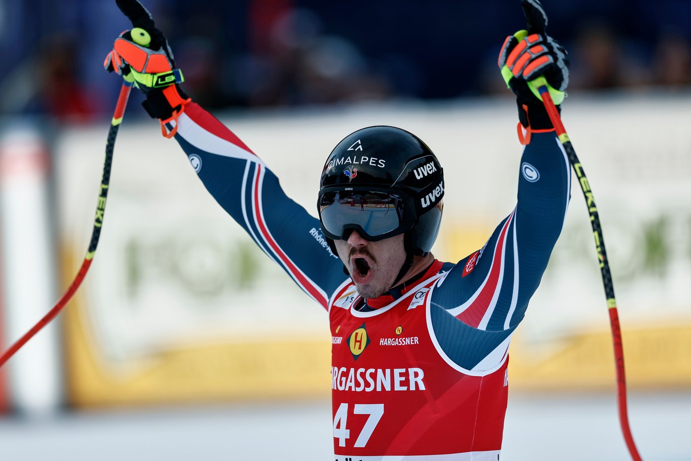 Swiss ski star Odermatt wins foggy downhill to match Tomba's 50 in World Cup races | iNFOnews.ca