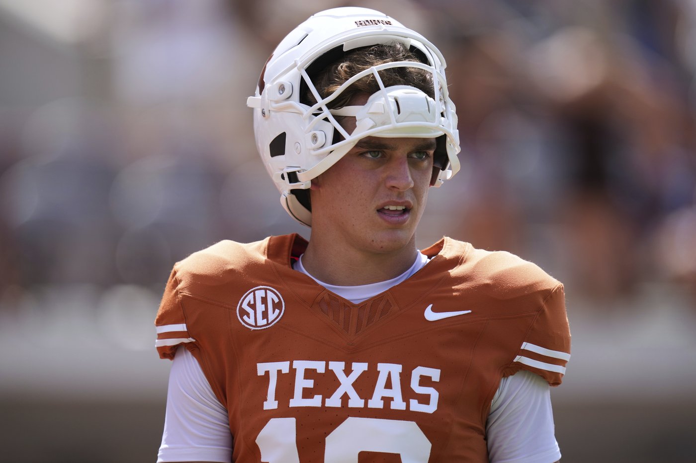 Texas QB Manning says 'I've got to play better' after another ragged outing for the Longhorns | iNFOnews.ca
