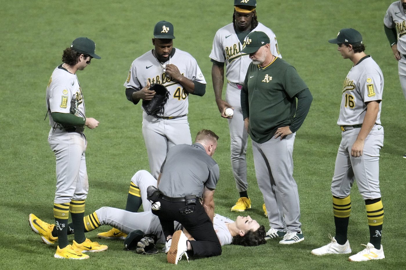 Butler and Kurtz homer to lead the Athletics past the Pirates, 4-3 | iNFOnews.ca