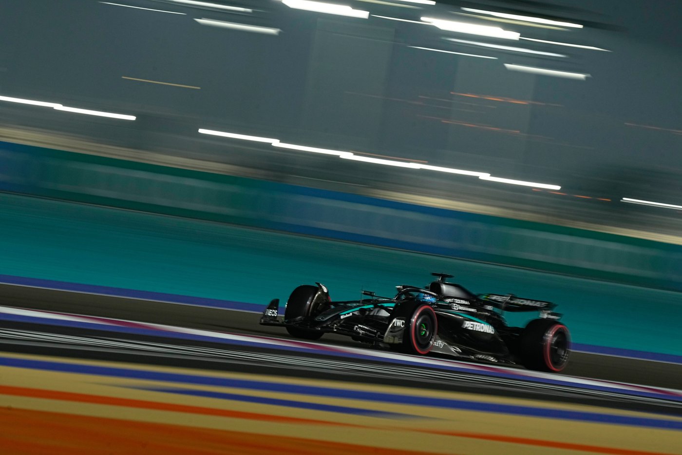 Piastri takes pole position for Qatar GP ahead of teammate Norris and Verstappen | iNFOnews.ca