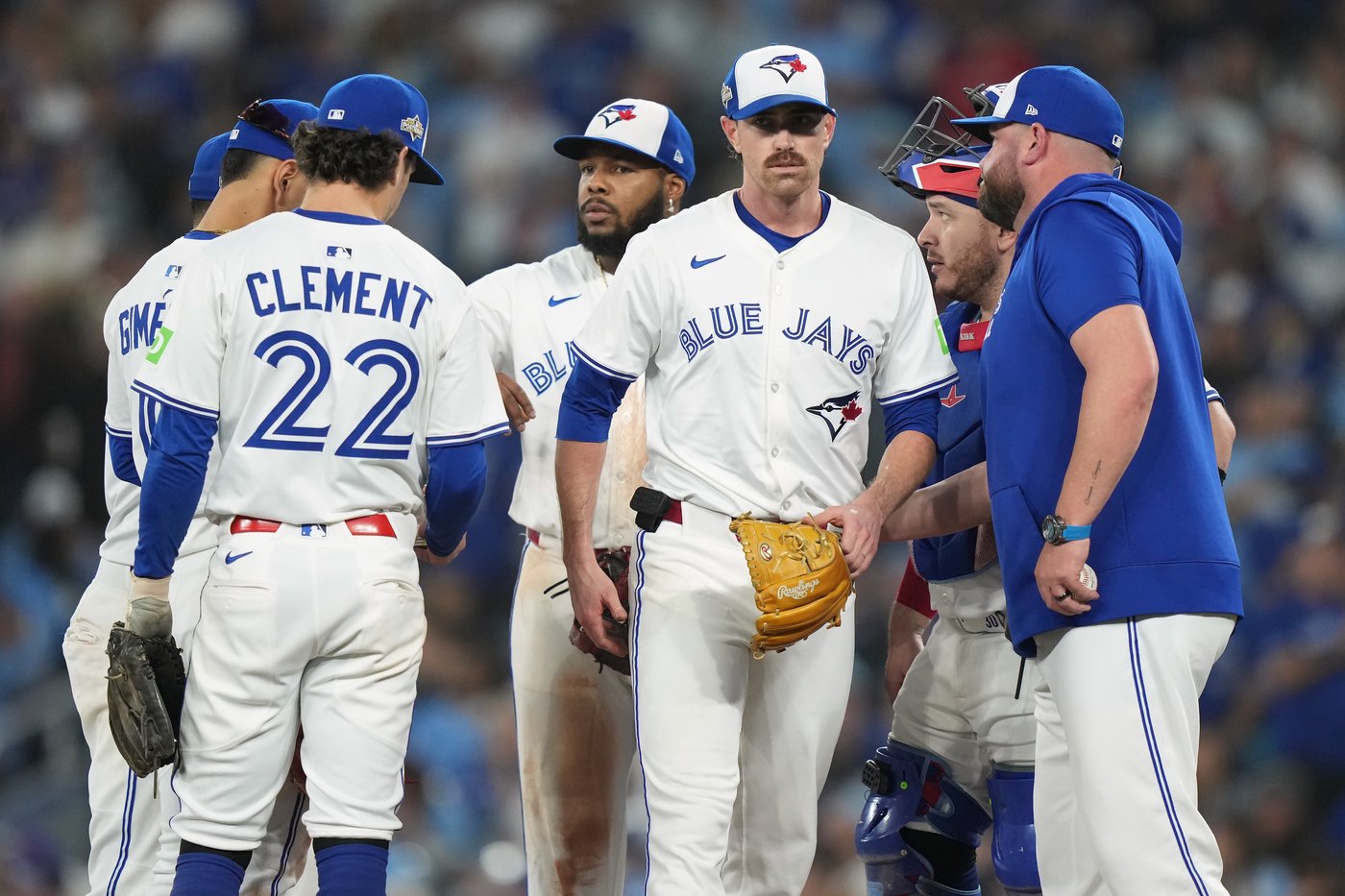 Photo Gallery: Blue Jays advance to World Series with 4-3 win over the Mariners | iNFOnews.ca