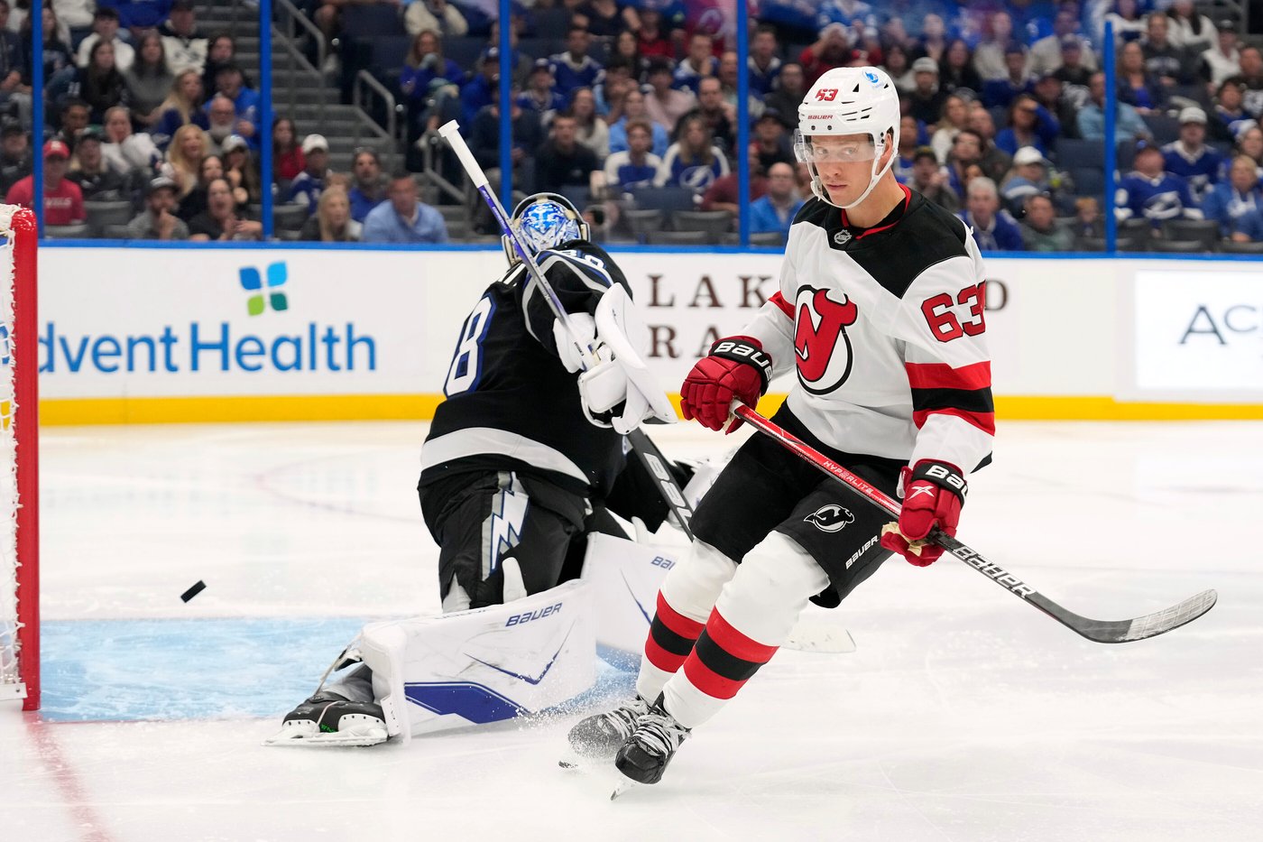 Connor Brown scores 2 goals as Devils beat Lightning 5-3 for 1st win | iNFOnews.ca