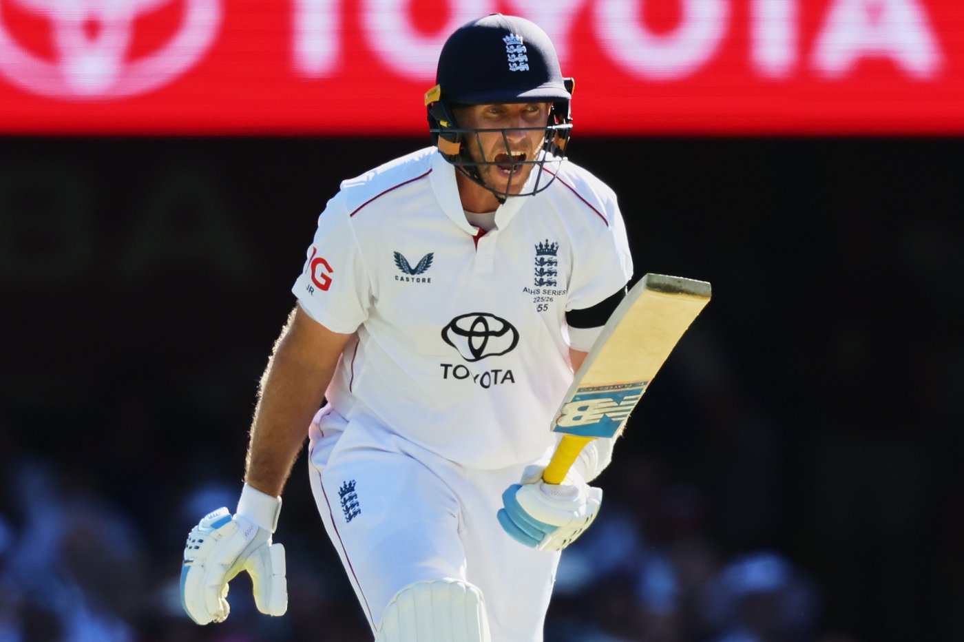 Joe Root finally scores an Ashes century for England in Australia, and makes it a big one | iNFOnews.ca