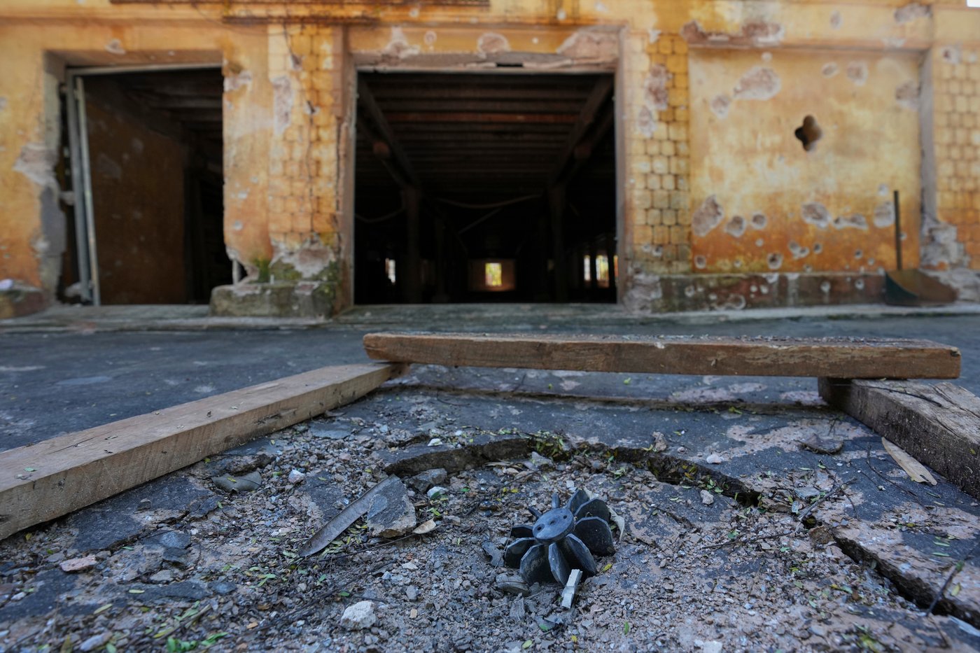 A Myanmar town lies in shambles as both sides in civil war vie for control | iNFOnews.ca