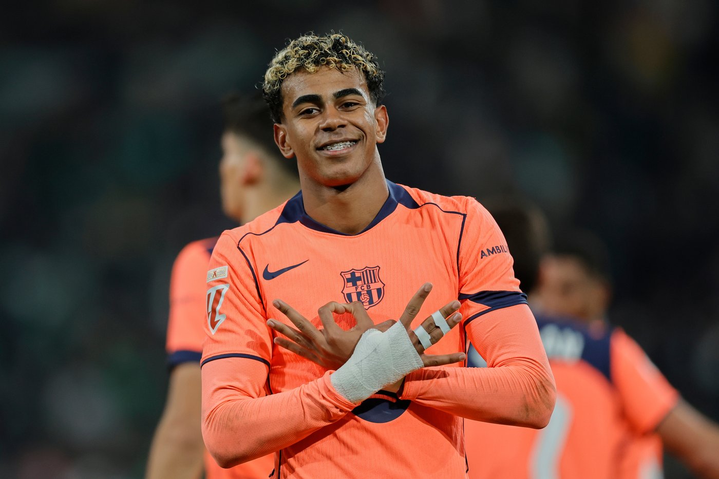 Torres hat trick in Barcelona rout of Betis in La Liga | iNFOnews.ca