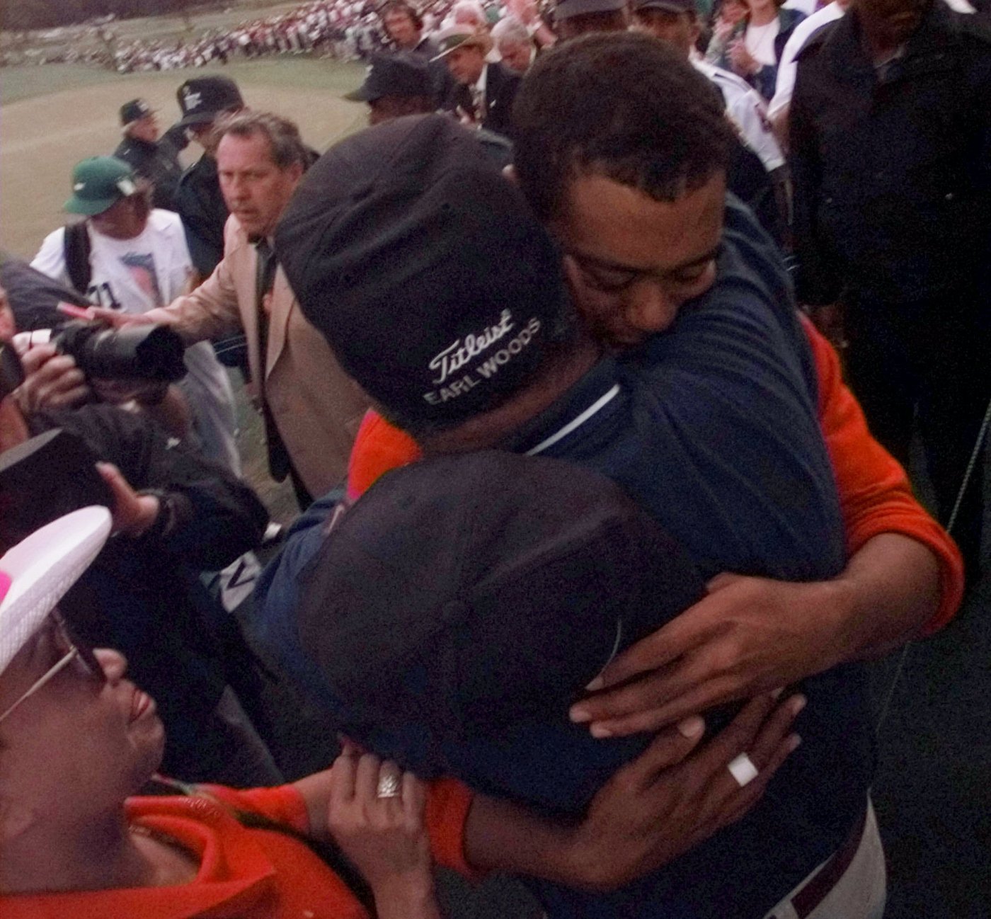 Tiger Woods' father said Woods will hit shots people talk about for 30 years. Earl was right | iNFOnews.ca Tiger Woods' father said Woods will hit shots people talk about for 30 years. Earl was right | iNFOnews.ca