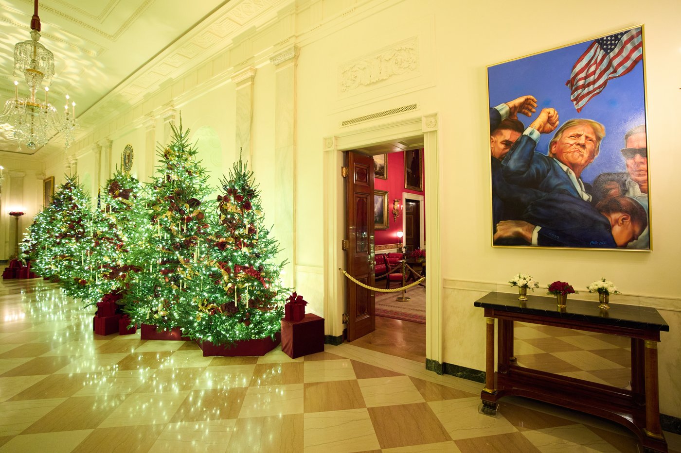 Melania Trump reveals White House holiday decorations and her theme, 'Home Is Where the Heart Is' | iNFOnews.ca
