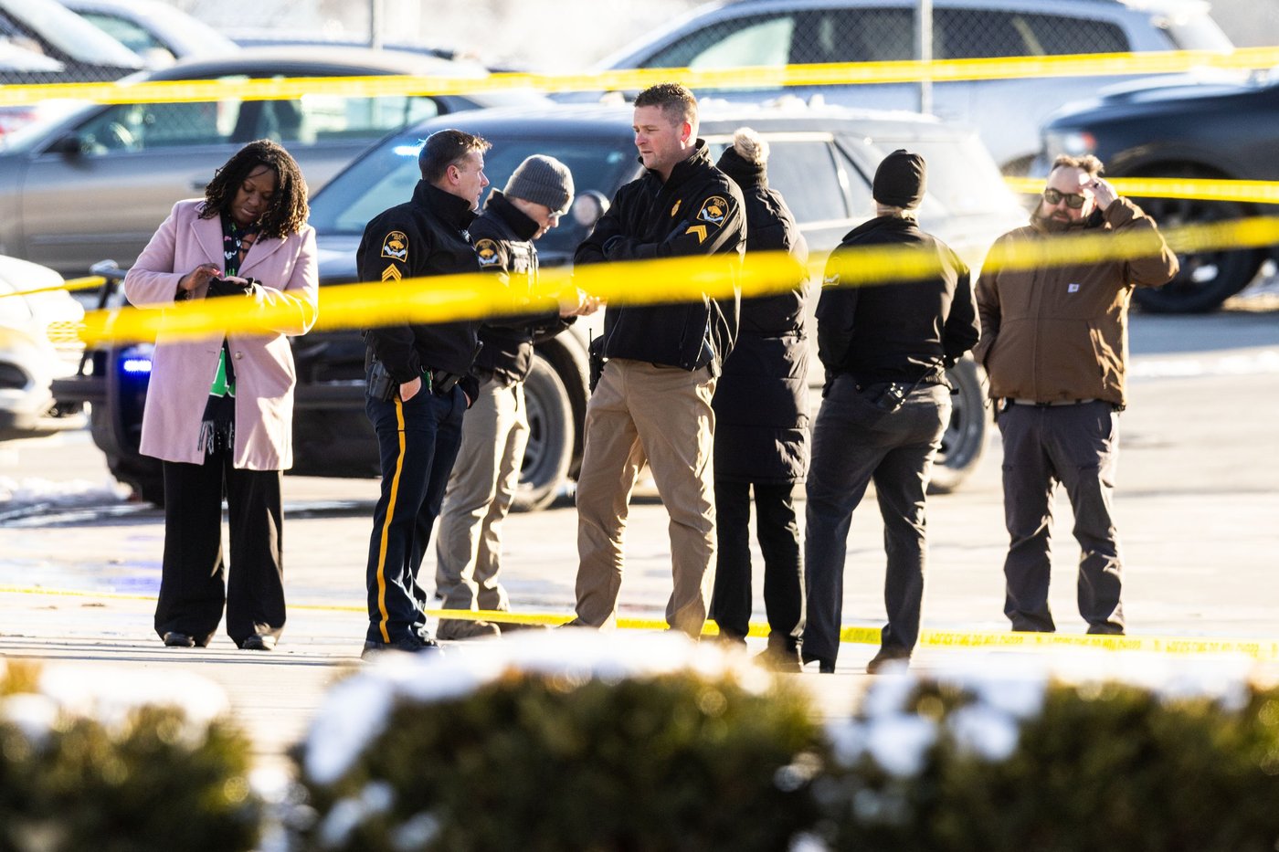 3 officers and a man were wounded and a suspect is killed in Omaha shootings | iNFOnews.ca