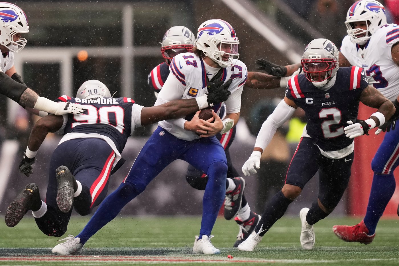 Browns pass rusher Myles Garrett looks to set NFL single-season sack record against Bills' Allen | iNFOnews.ca