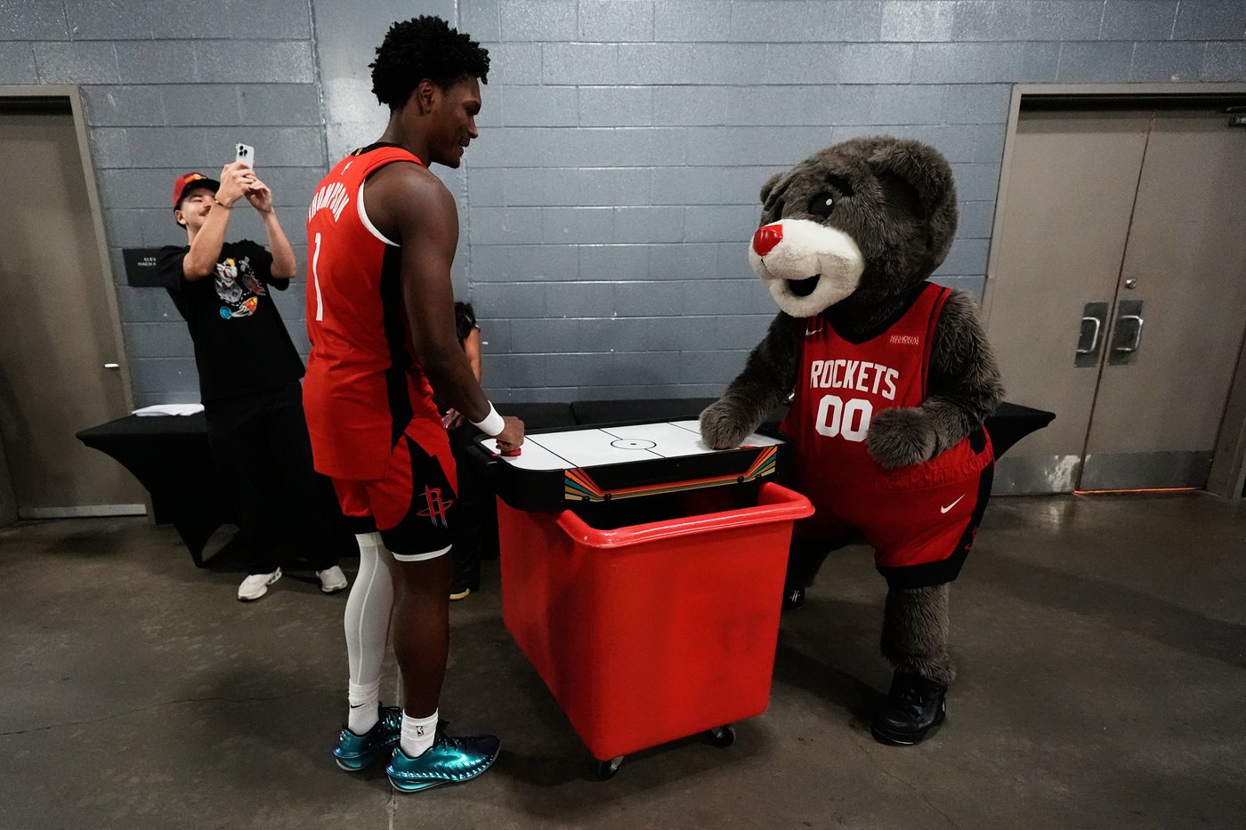 NBA Media Day in photos: Portraits and behind the scenes moments | iNFOnews.ca