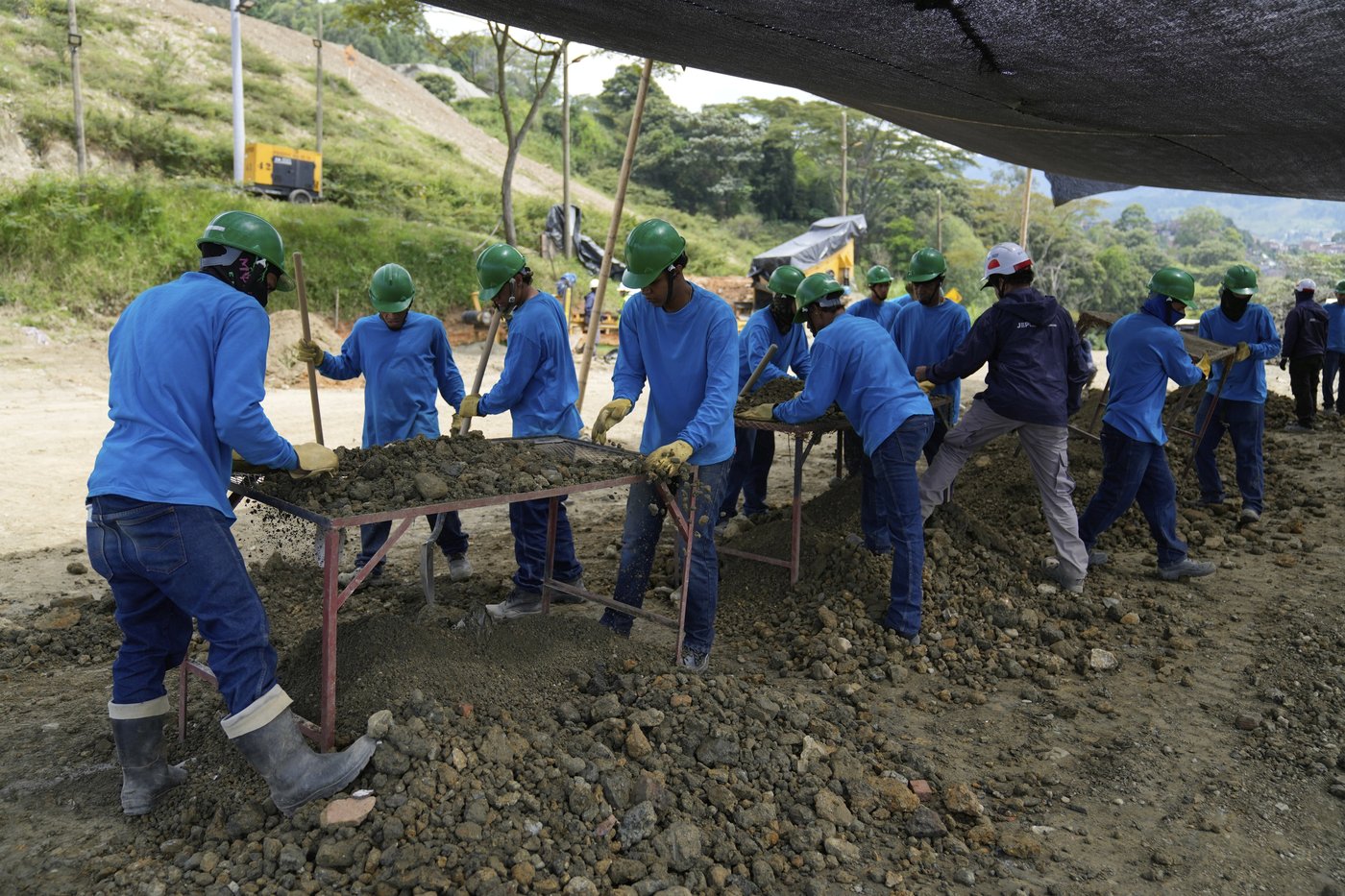 They dug for decades for Colombia’s disappeared and now they are a national symbol | iNFOnews.ca They dug for decades for Colombia’s disappeared and now they are a national symbol | iNFOnews.ca