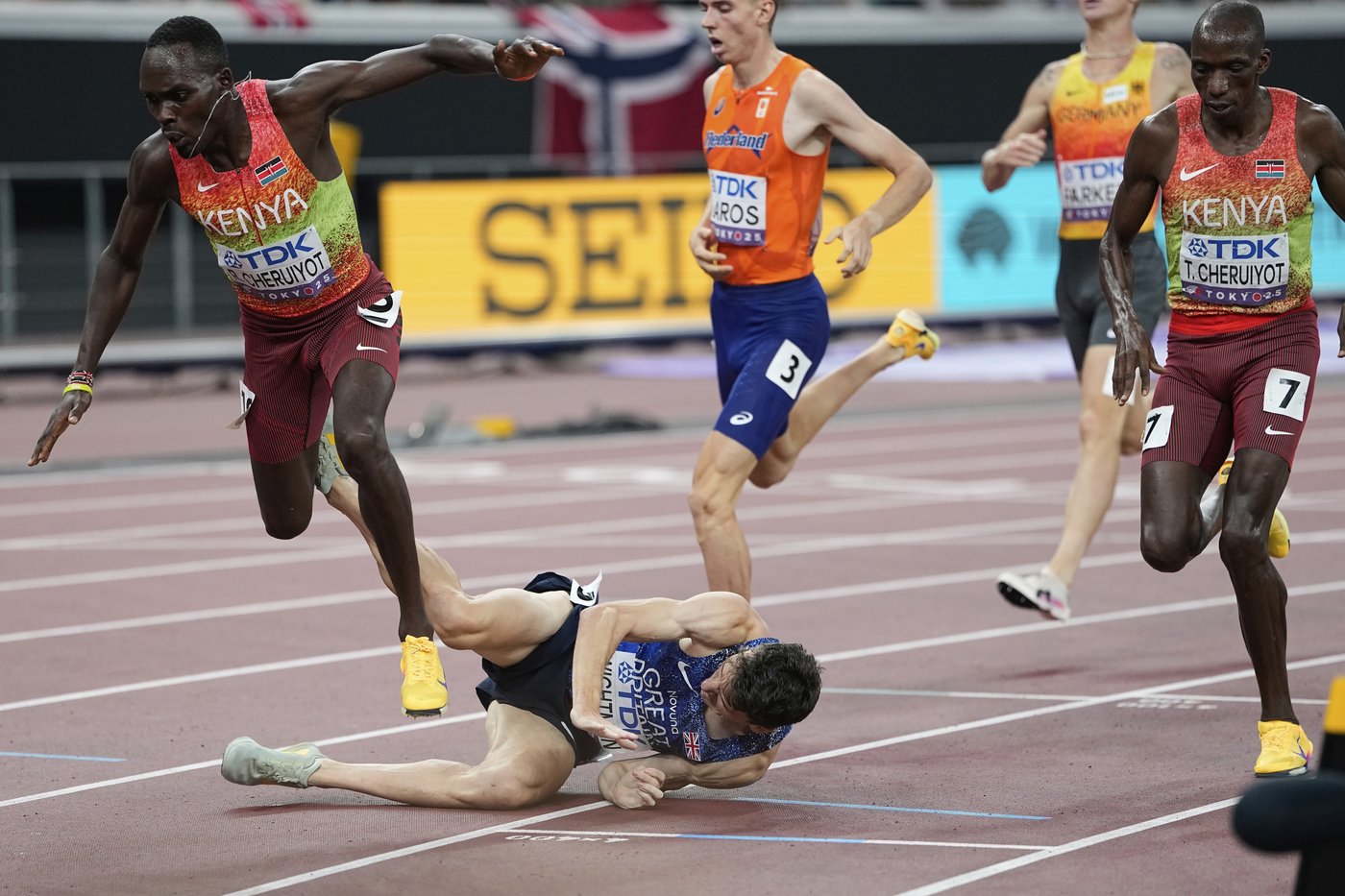 Photo highlights from Day 5 of the world athletics championships in Tokyo | iNFOnews.ca