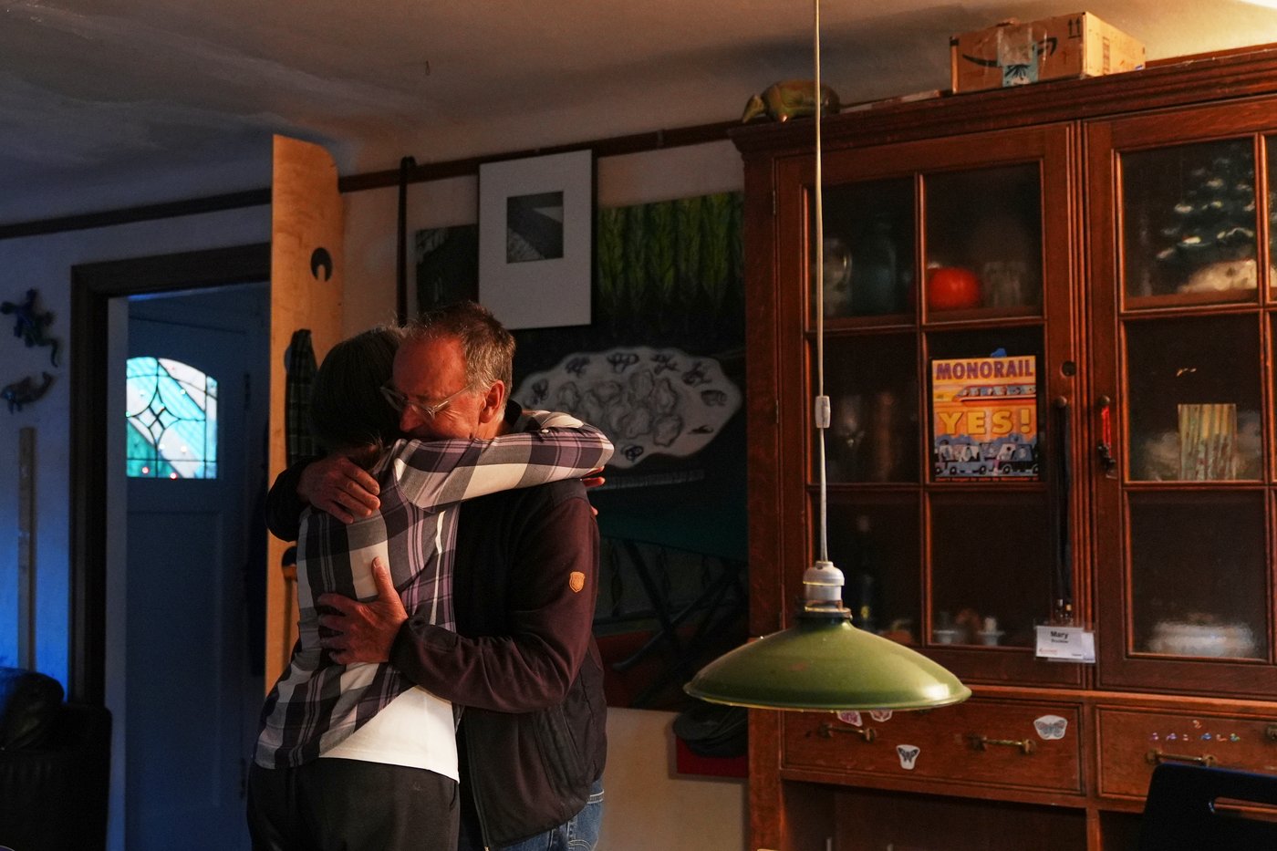 Photos show Mary E. Brunkow waking up to the news she is a Nobel winner in medicine | iNFOnews.ca