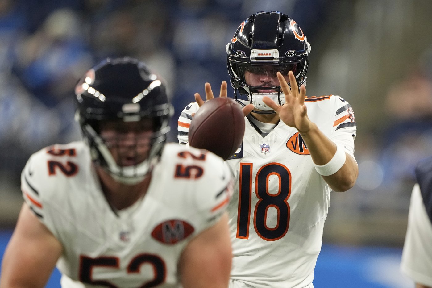 Bears fall to 0-2 under new coach Ben Johnson as QB Caleb Williams has another uneven performance | iNFOnews.ca